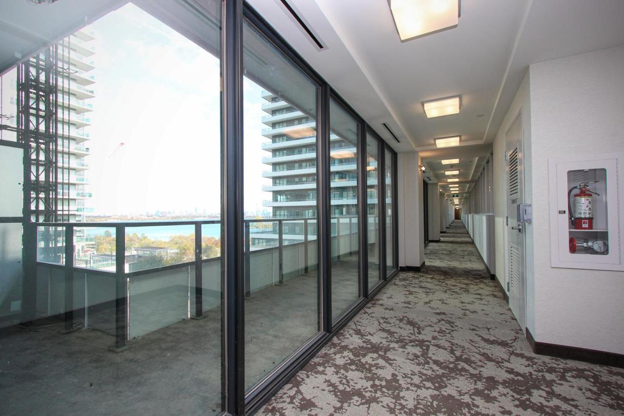 Condo In Parklawn & Lake Shore With Free Parking Close To Airport Toronto Buitenkant foto