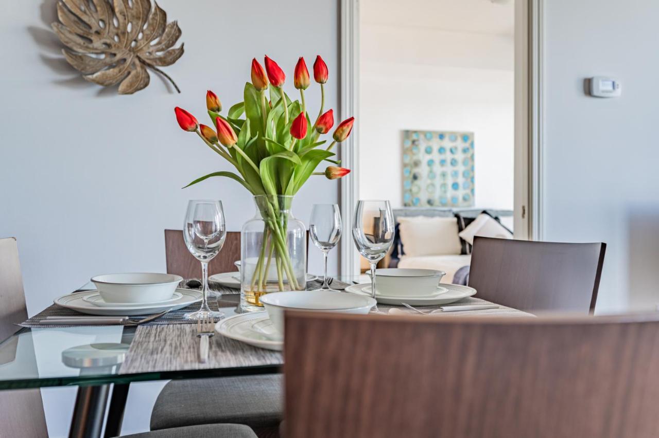 Condo In Parklawn & Lake Shore With Free Parking Close To Airport Toronto Buitenkant foto