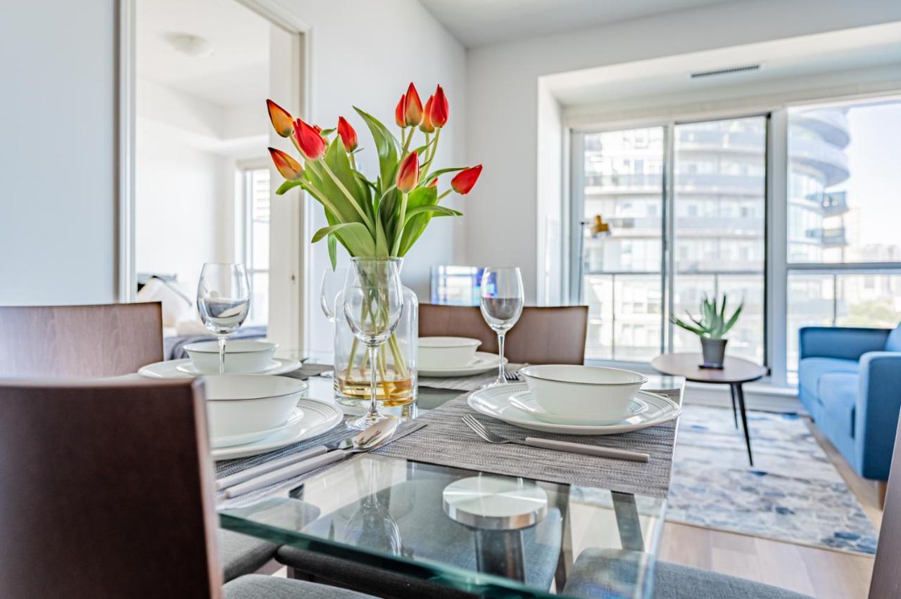 Condo In Parklawn & Lake Shore With Free Parking Close To Airport Toronto Buitenkant foto